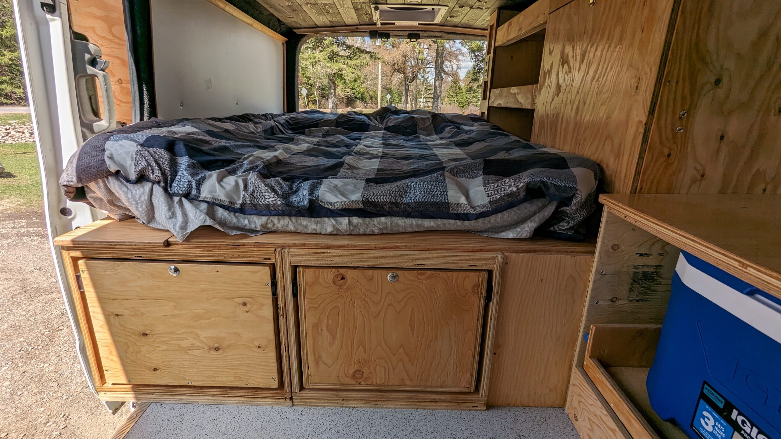 Double bed with plenty of legroom