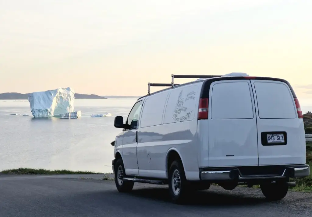 Shoebill Campervan Rolf L 02 Plumber iceberg
